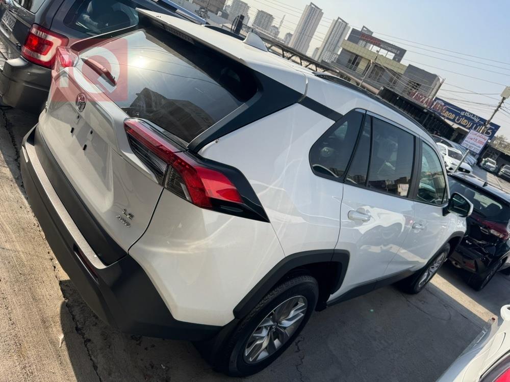 تويوتا راف 4